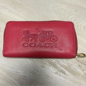 Like NEW Coach wallet !!